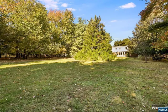$1,395,000 | 43 Old Tappan Road, Old Tappan, NJ 07675
