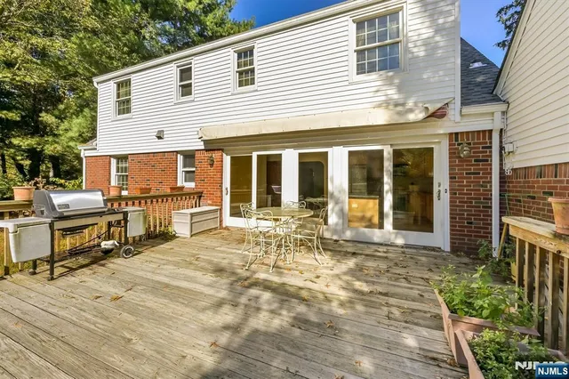 $1,395,000 | 43 Old Tappan Road, Old Tappan, NJ 07675