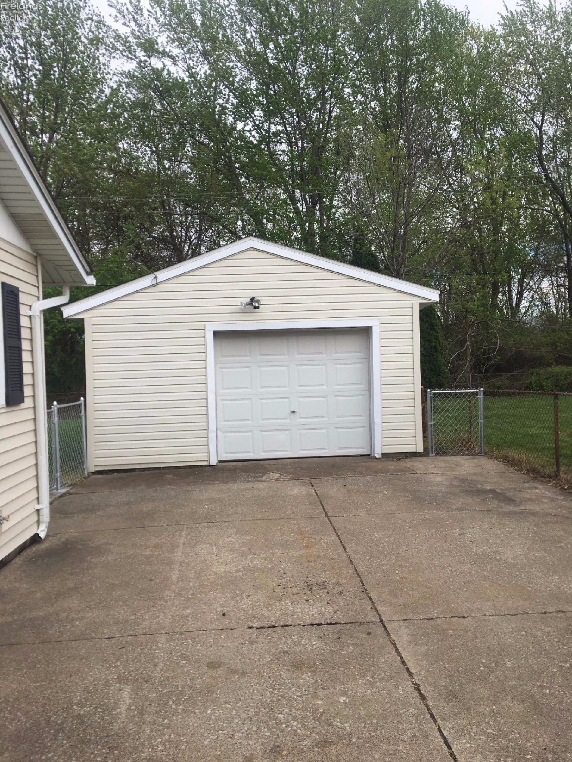 210 Boston Road Sandusky, OH 44870 - Photo 9 of 9 Gallery Image 9