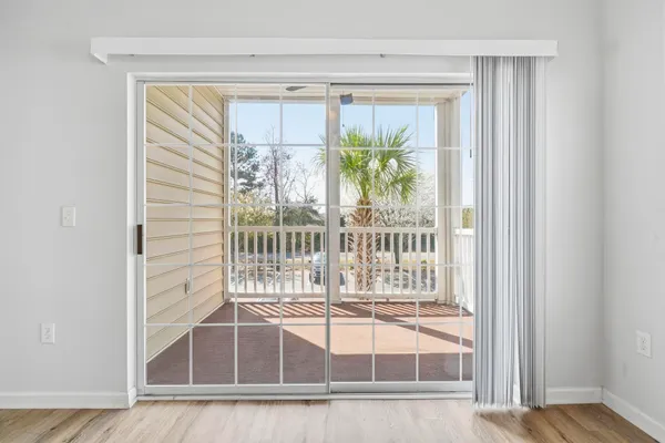 $189,900 | 2020 Cross Gate Boulevard, Unit 201, Surfside Beach, SC 29575