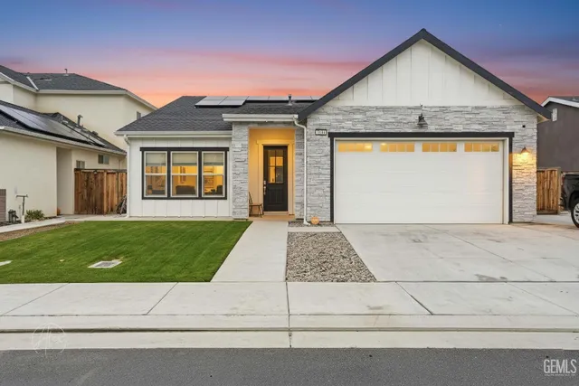 $434,999 | Undisclosed Address, Shafter, CA 93263