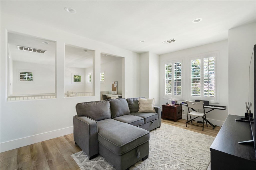 24 Thorp Spring Ladera Ranch, CA 92694 - Photo 23 of 35 Gallery Image 23