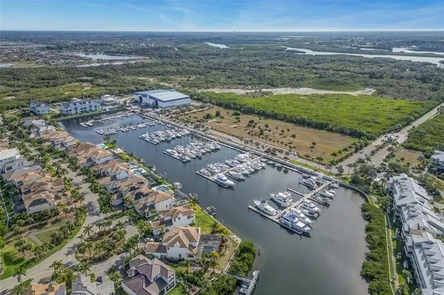 $298,000 | 803 Bahia Del Sol Drive, Unit B, Ruskin, FL 33570