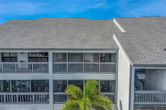 $298,000 | 803 Bahia Del Sol Drive, Unit B, Ruskin, FL 33570