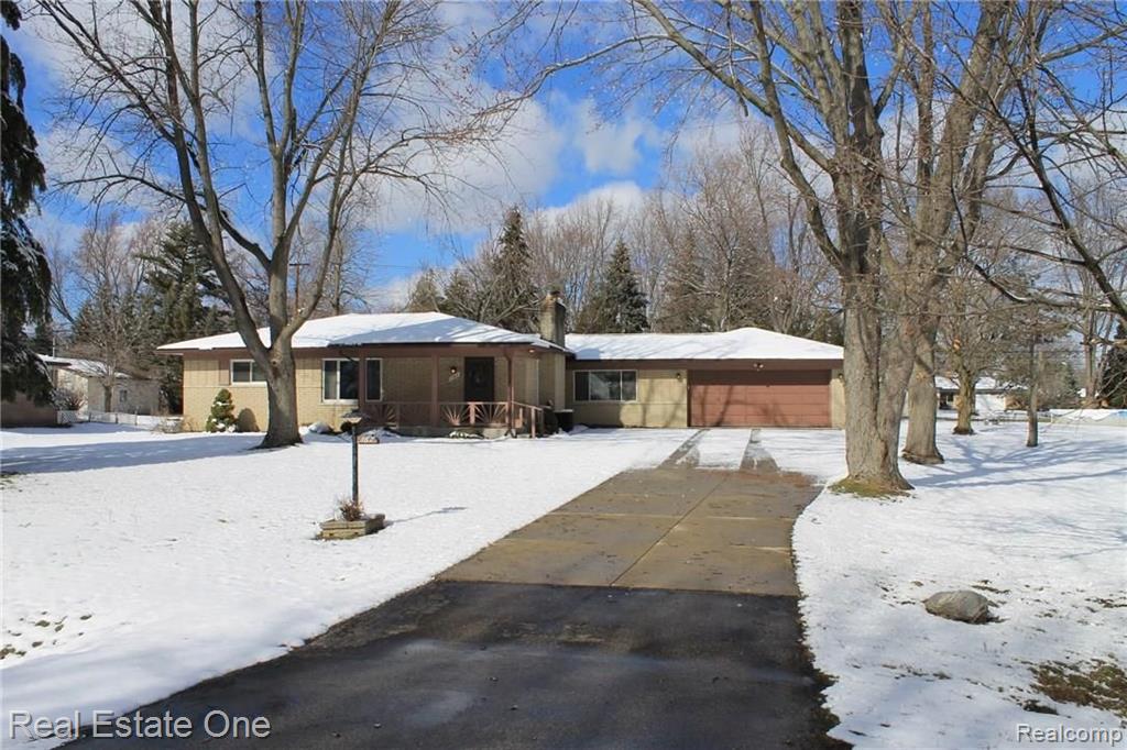 167 Booth Road Troy, MI 48085 - Photo 1 of 30
