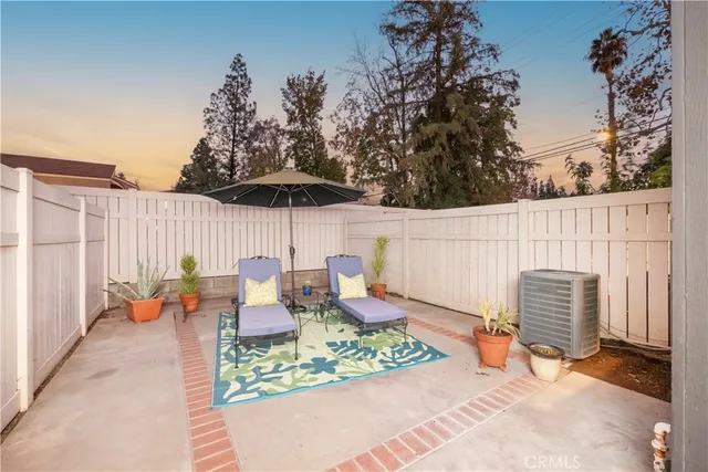 a view of an entryway with a house