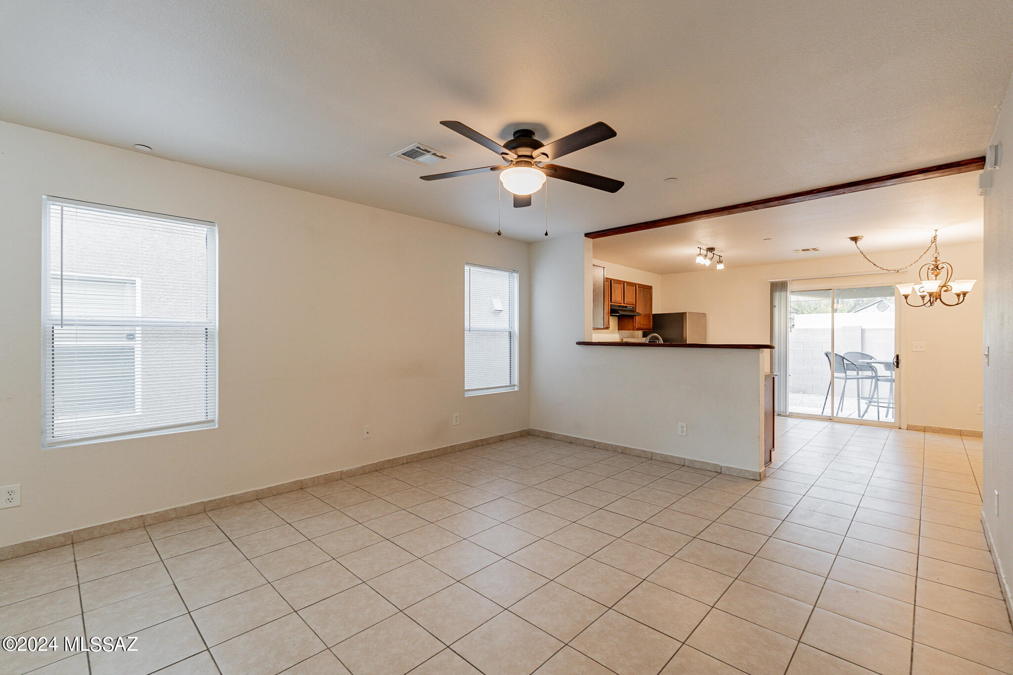 3146 West Treece Way Tucson, AZ 85742 - Photo 7 of 44