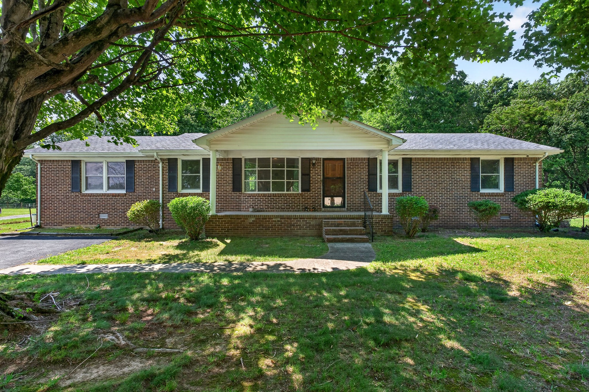2818 Blue Springs Road Smithville, TN 37166 - Photo 1 of 42 Gallery Image 1