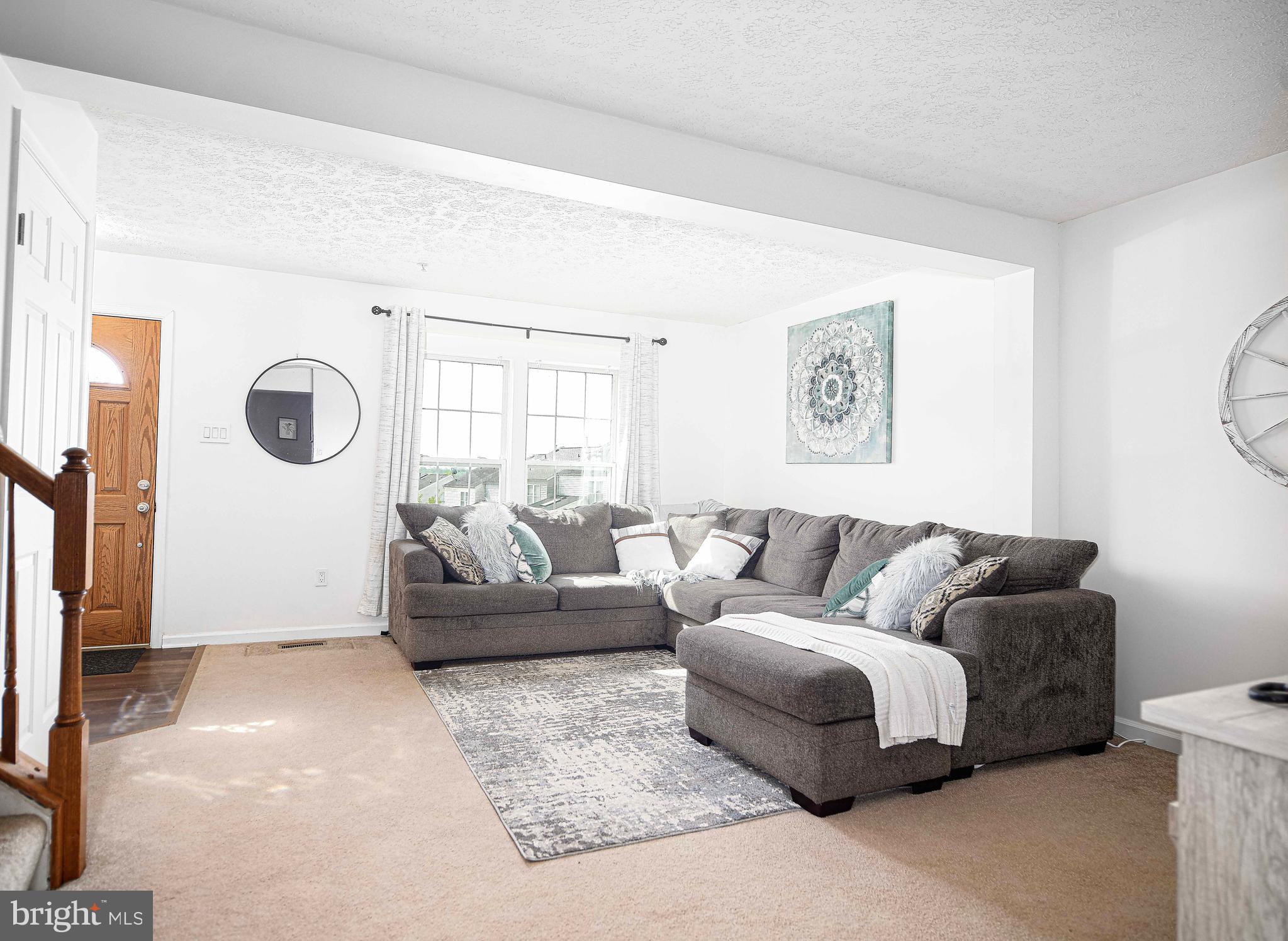 518 MacIntosh Circle Joppa, MD 21085 - Photo 4 of 29 a living room with furniture and a window