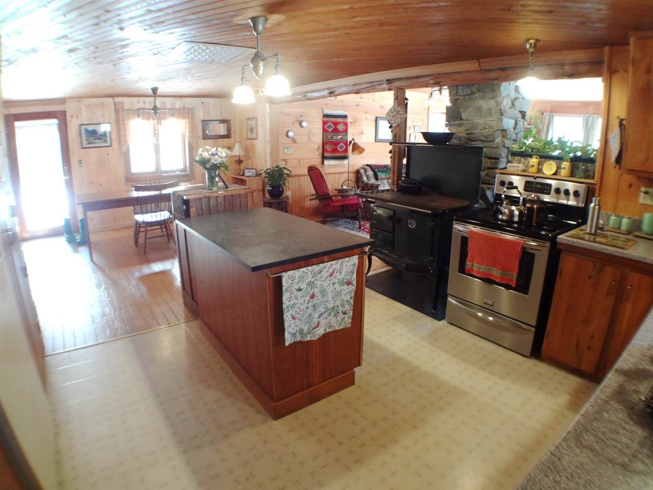 585 North Skinny Ridge Road Lyman, NH 03585 - Photo 8 of 40