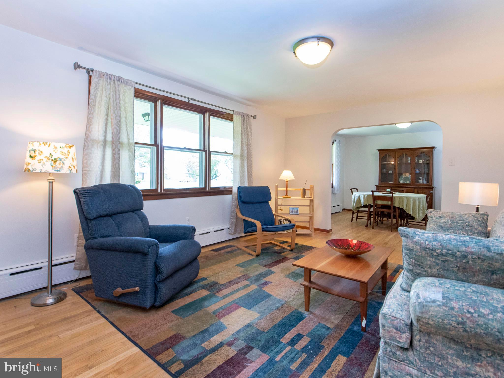 3314 Little Road Perkiomenville, PA 18074 - Photo 11 of 40 Living Room
