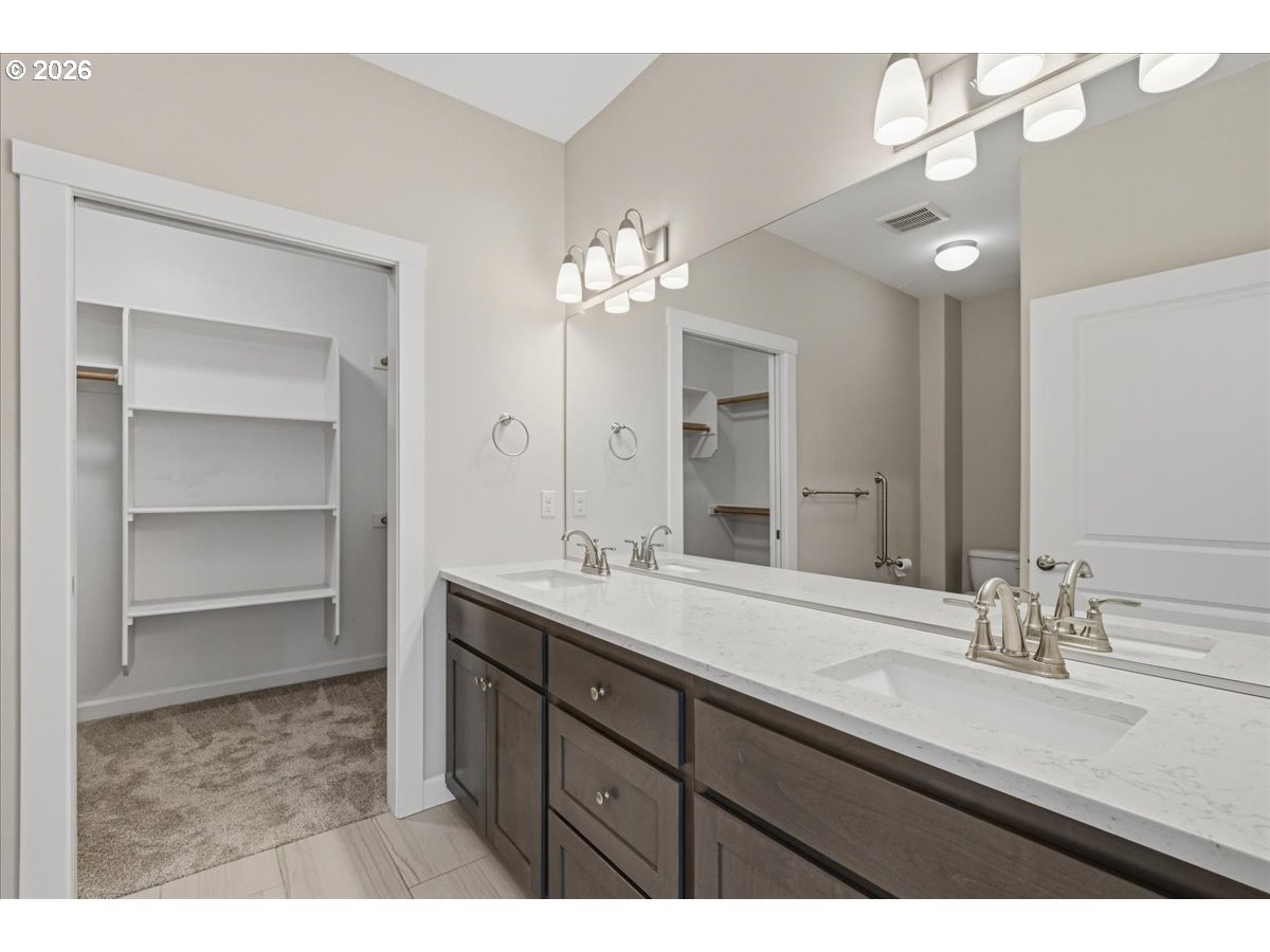 1821 Northeast 173rd Way Ridgefield, WA 98642 - Photo 25 of 36 Bathroom