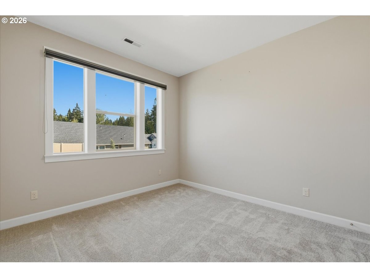 1821 Northeast 173rd Way Ridgefield, WA 98642 - Photo 5 of 36 Bedroom