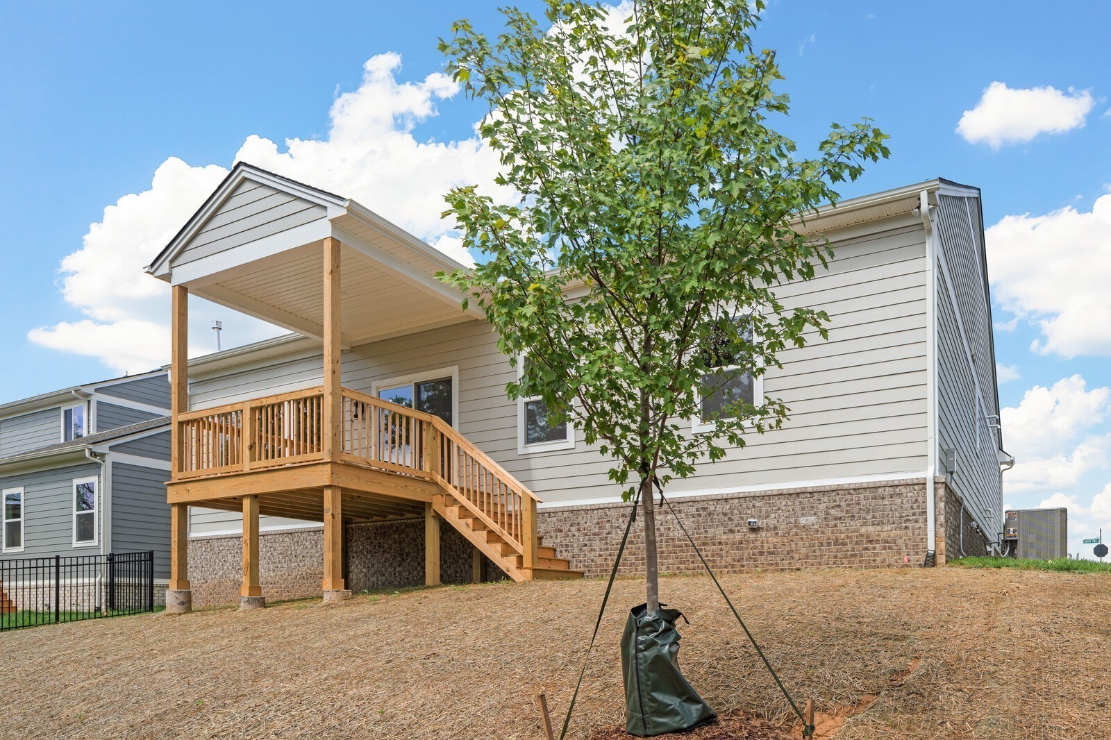 1040 Cherry Tree Drive Mount Juliet, TN 37122 - Photo 46 of 47 a front view of a house with a yard