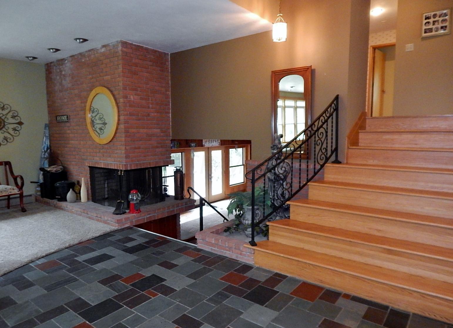 255 Edwards Road Johnstown, OH 43031 - Photo 5 of 38 Gallery Image 5