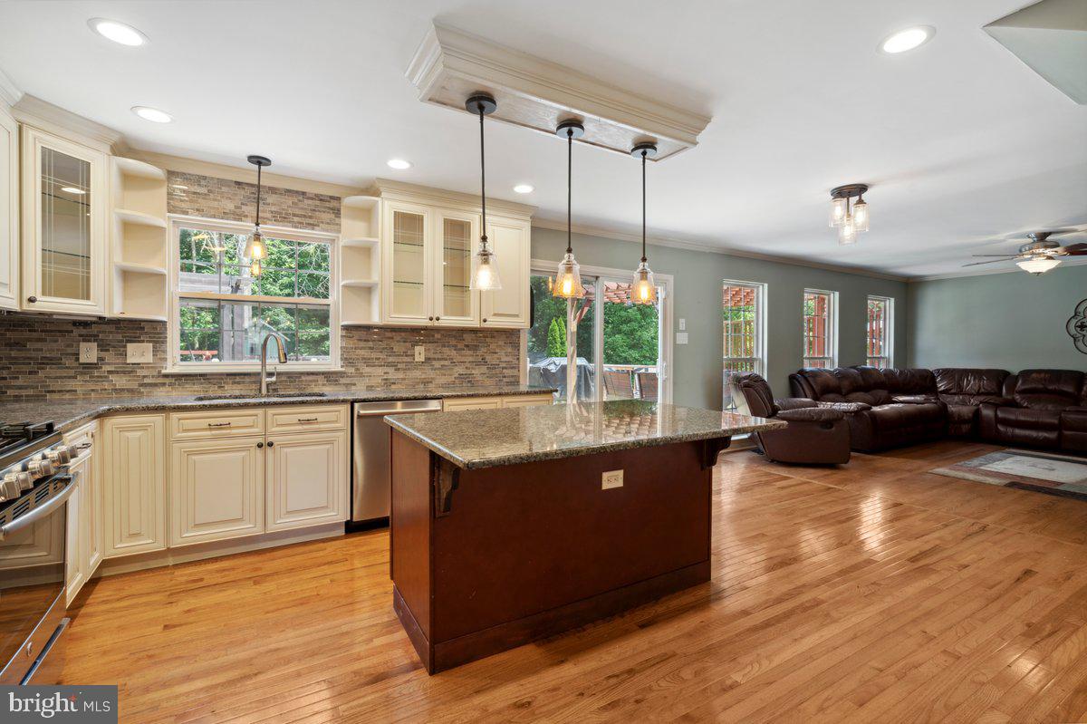 412 Winding Stream Road Spring City, PA 19475 - Photo 7 of 20