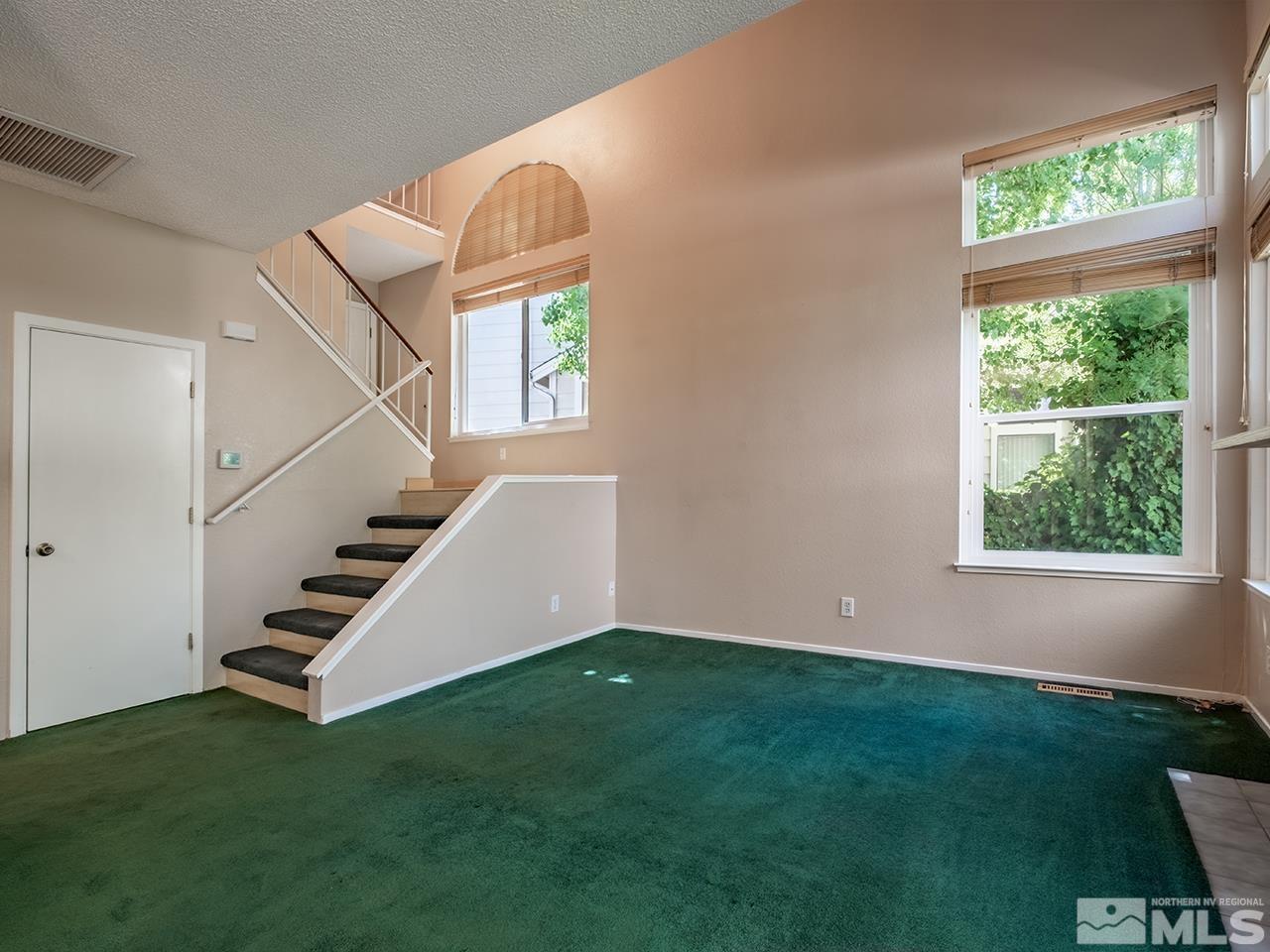 4307 Leeward Lane Reno, NV 89502 - Photo 6 of 25 Photo 6