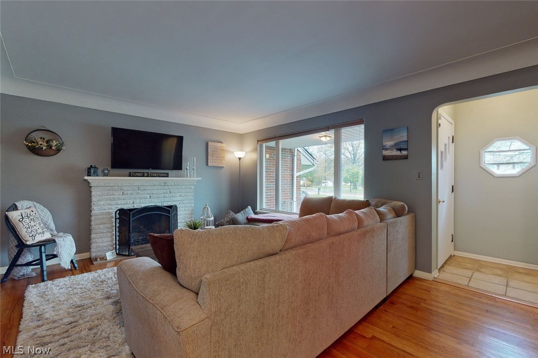 855 Trebisky Road Cleveland, OH 44143 - Photo 4 of 35