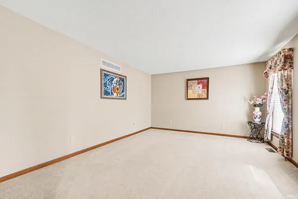 $450,000 | 53155 Prestwick Court, Granger, IN 46530