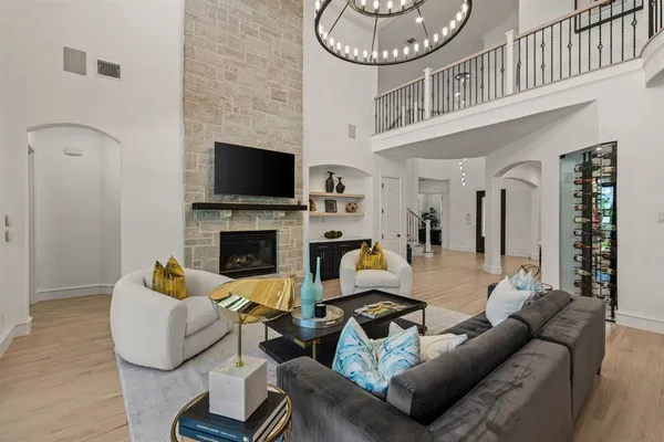 $25,000 | 320 West Highland Street, Southlake, TX 76092