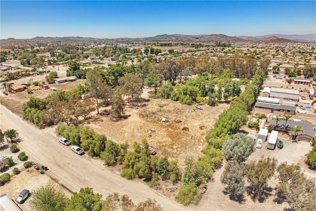 30925 Old Windmill Road Menifee, CA 92584 - Photo 2 of 23