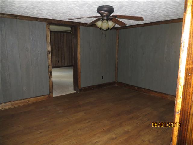 1827 Cunningham Ridge Clarksville, TN 37040 - Photo 5 of 12