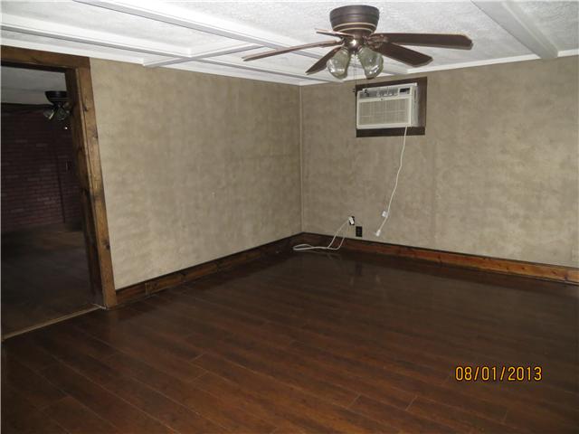 1827 Cunningham Ridge Clarksville, TN 37040 - Photo 6 of 12