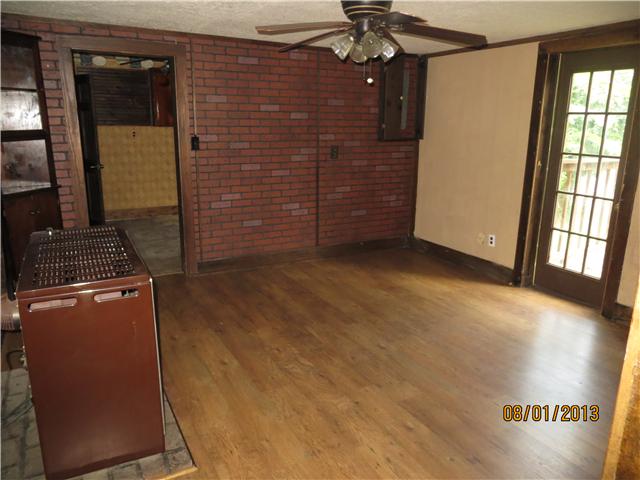 1827 Cunningham Ridge Clarksville, TN 37040 - Photo 8 of 12