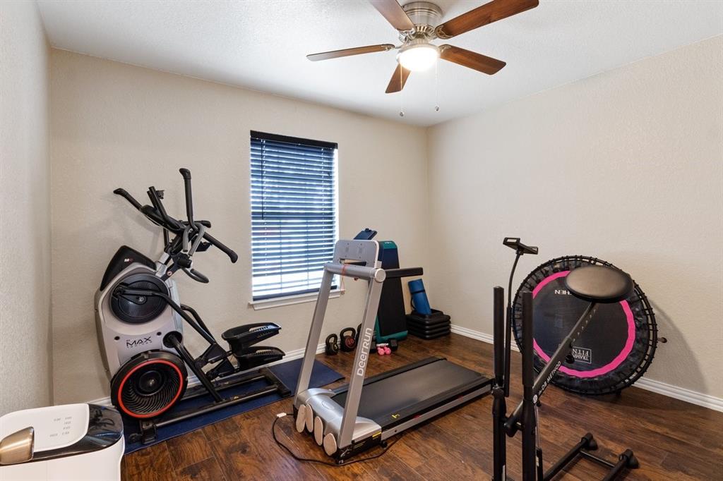 812 Barber Avenue Cleburne, TX 76031 - Photo 17 of 20