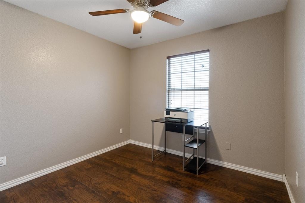 812 Barber Avenue Cleburne, TX 76031 - Photo 18 of 20