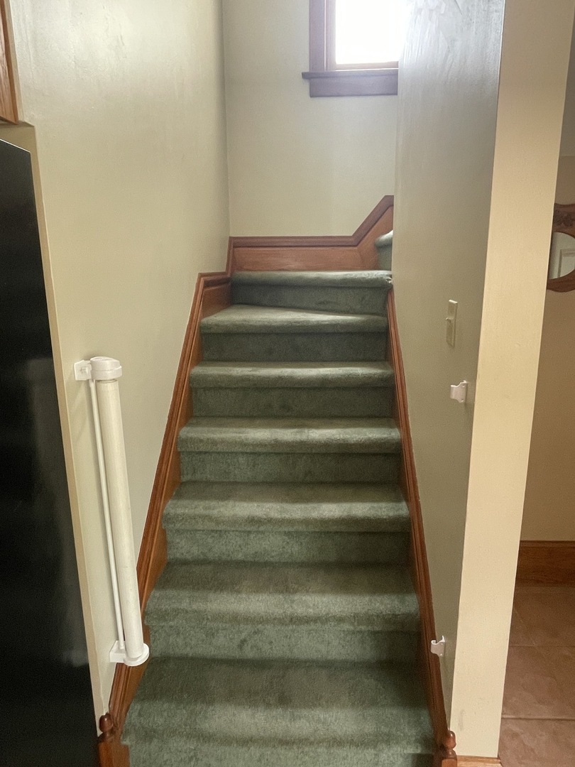 322 Crawford Avenue Dixon, IL 61021 - Photo 37 of 44 a view of entryway