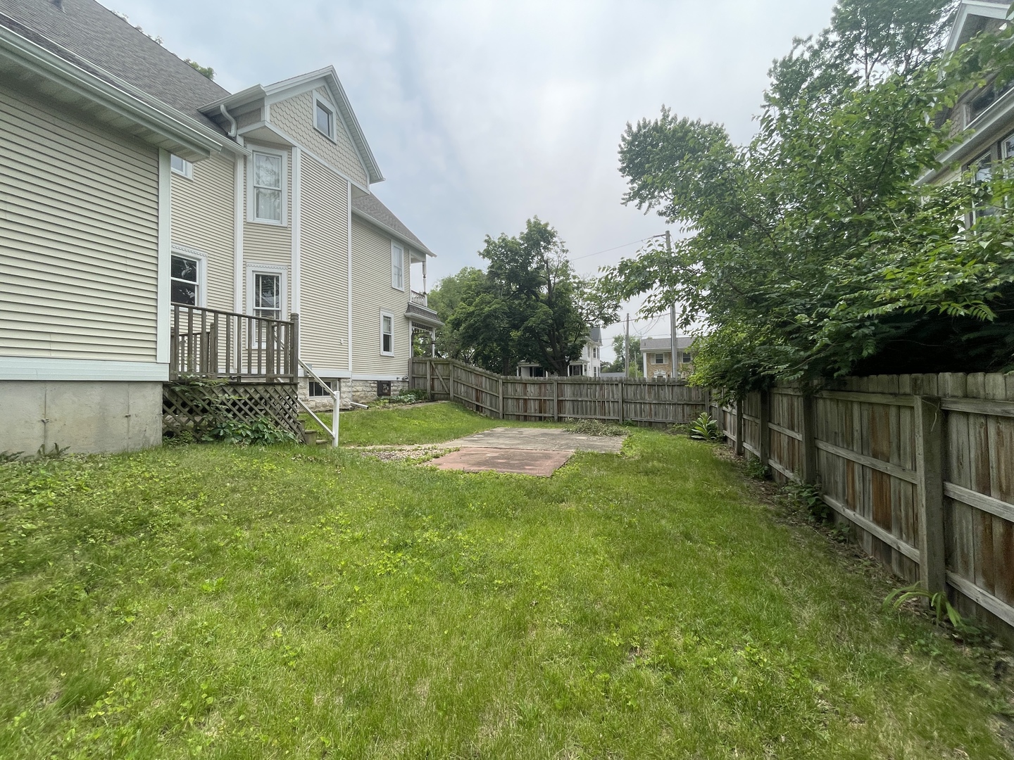 322 Crawford Avenue Dixon, IL 61021 - Photo 43 of 44 a view of a house with backyard and sitting area