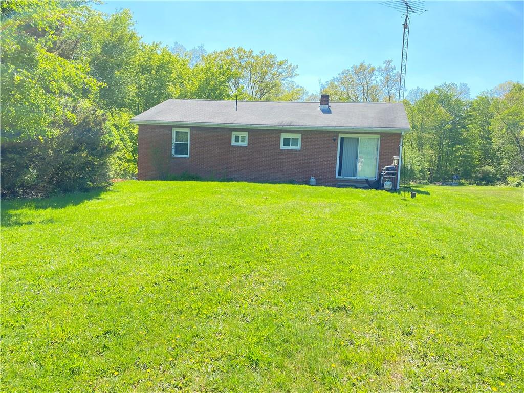 56 Gibson Road Greenville, PA 16125 - Photo 3 of 24 Gallery Image 3