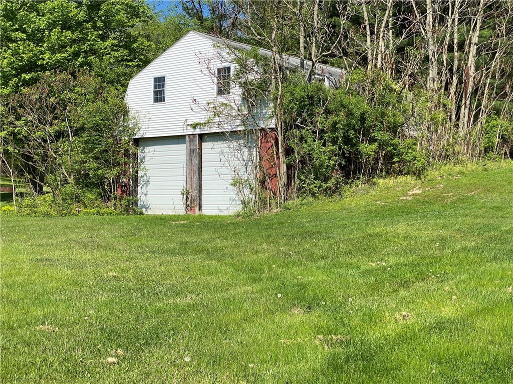 56 Gibson Road Greenville, PA 16125 - Photo 4 of 24 Gallery Image 4
