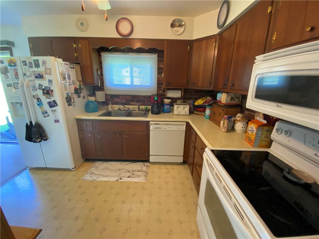 56 Gibson Road Greenville, PA 16125 - Photo 5 of 24 Gallery Image 5