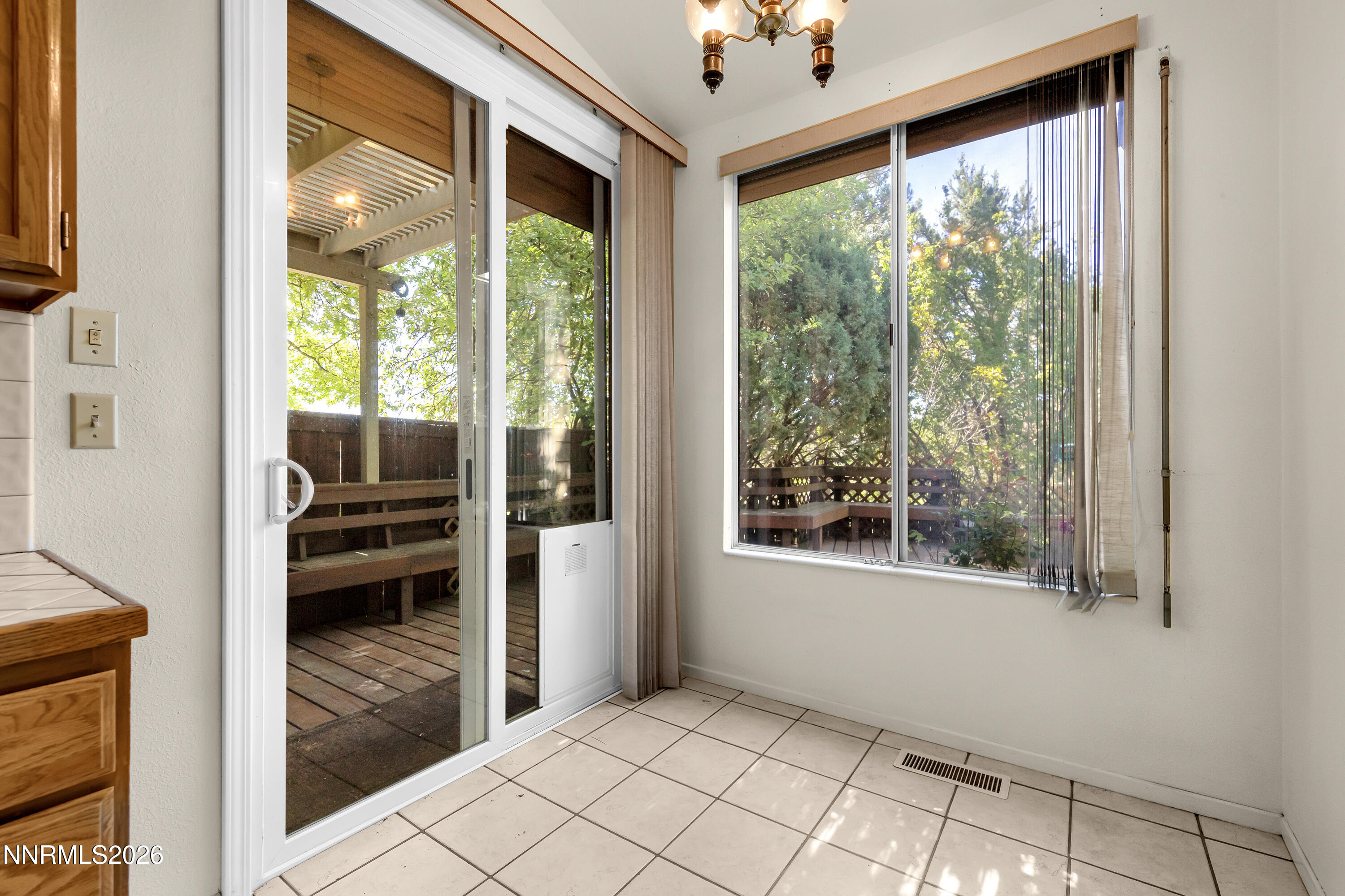 2384 Silver Ridge Drive Reno, NV 89509 - Photo 6 of 23 SilverRidge2384-009