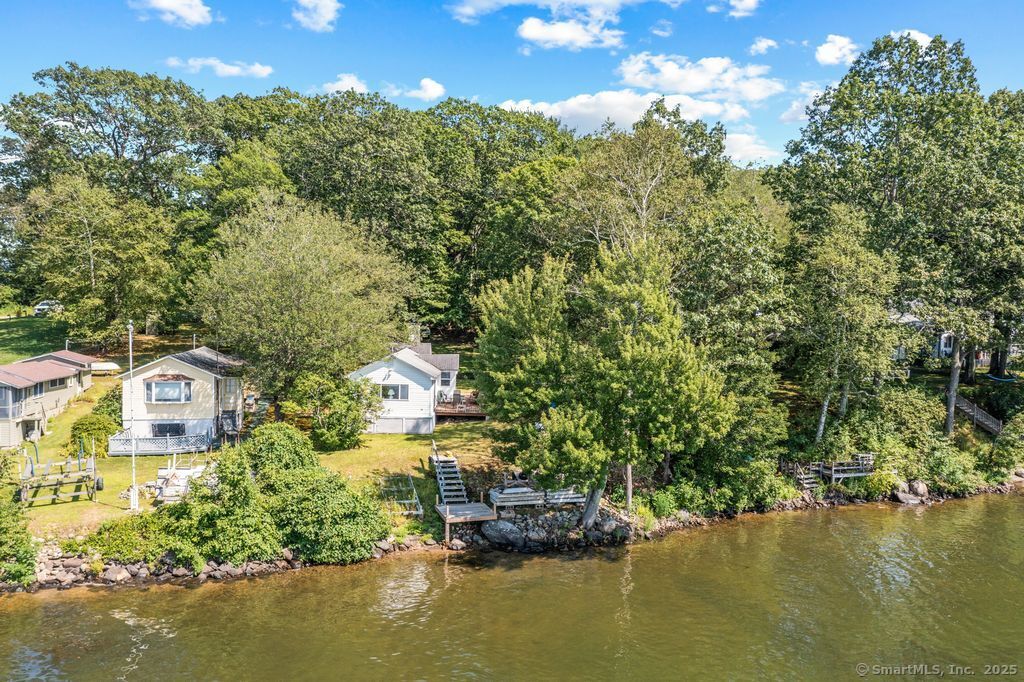 17 Marsh Point Morris, CT 06763 - Photo 6 of 36