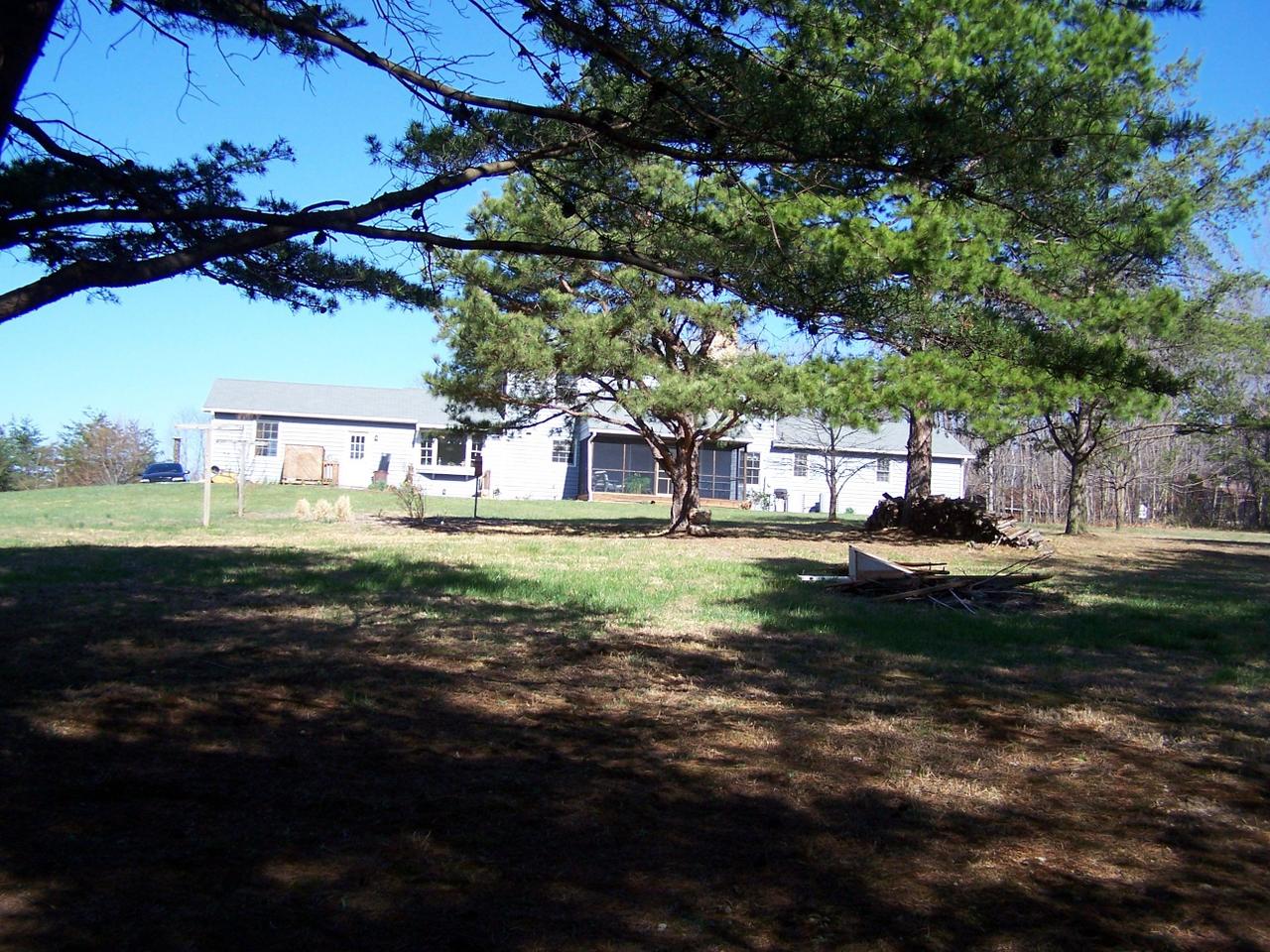 189 Eleanor Lane Blue Ridge, VA 24064 - Photo 19 of 25 a view of a park