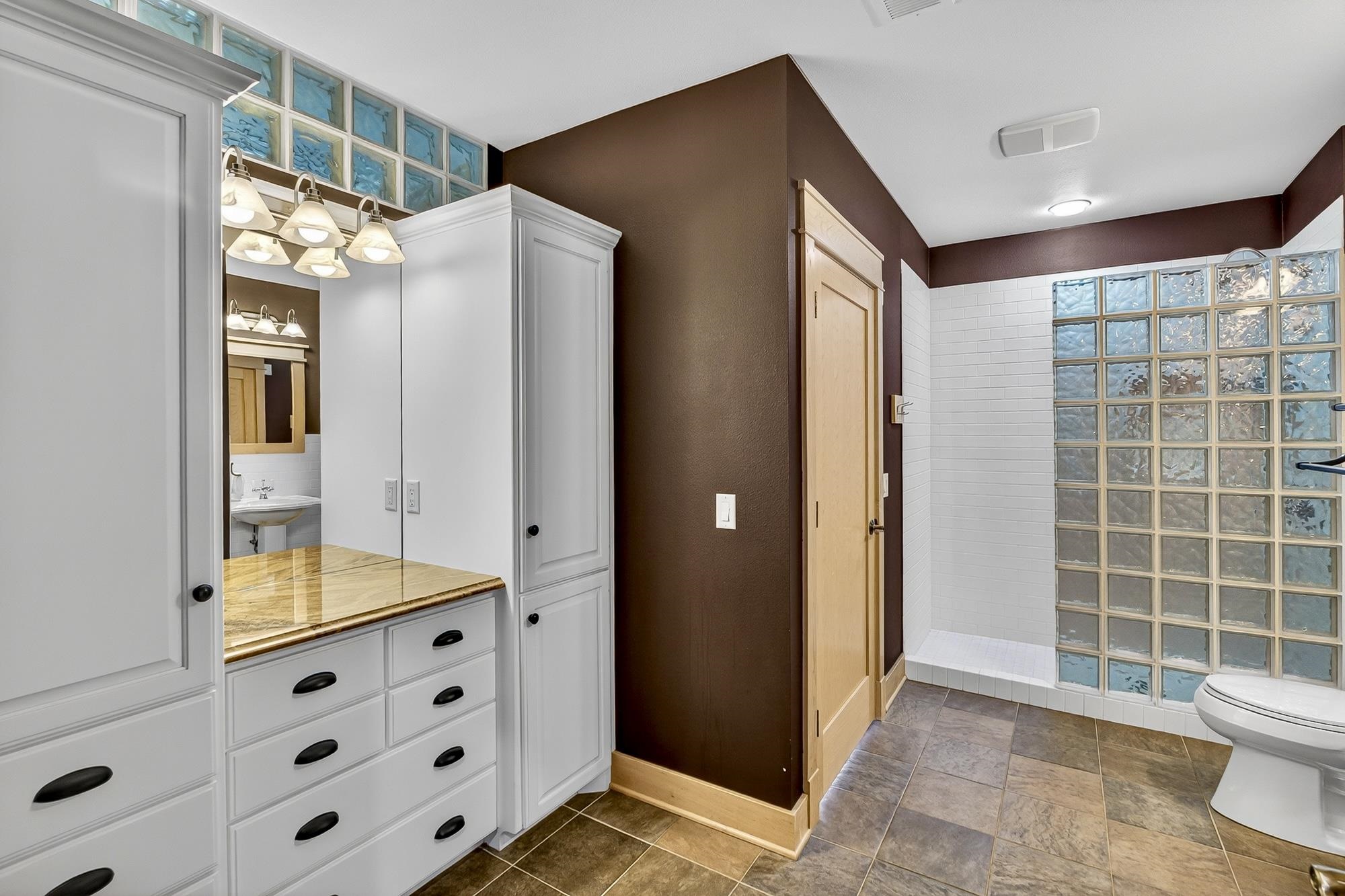 1802 Monroe Street, Unit 40102 Madison, WI 53711 - Photo 34 of 62