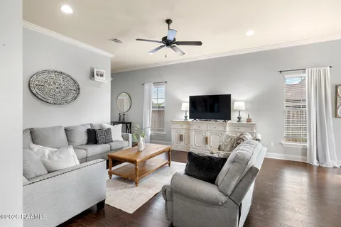 $245,000 | 1908 Daspit Road, New Iberia, LA 70563