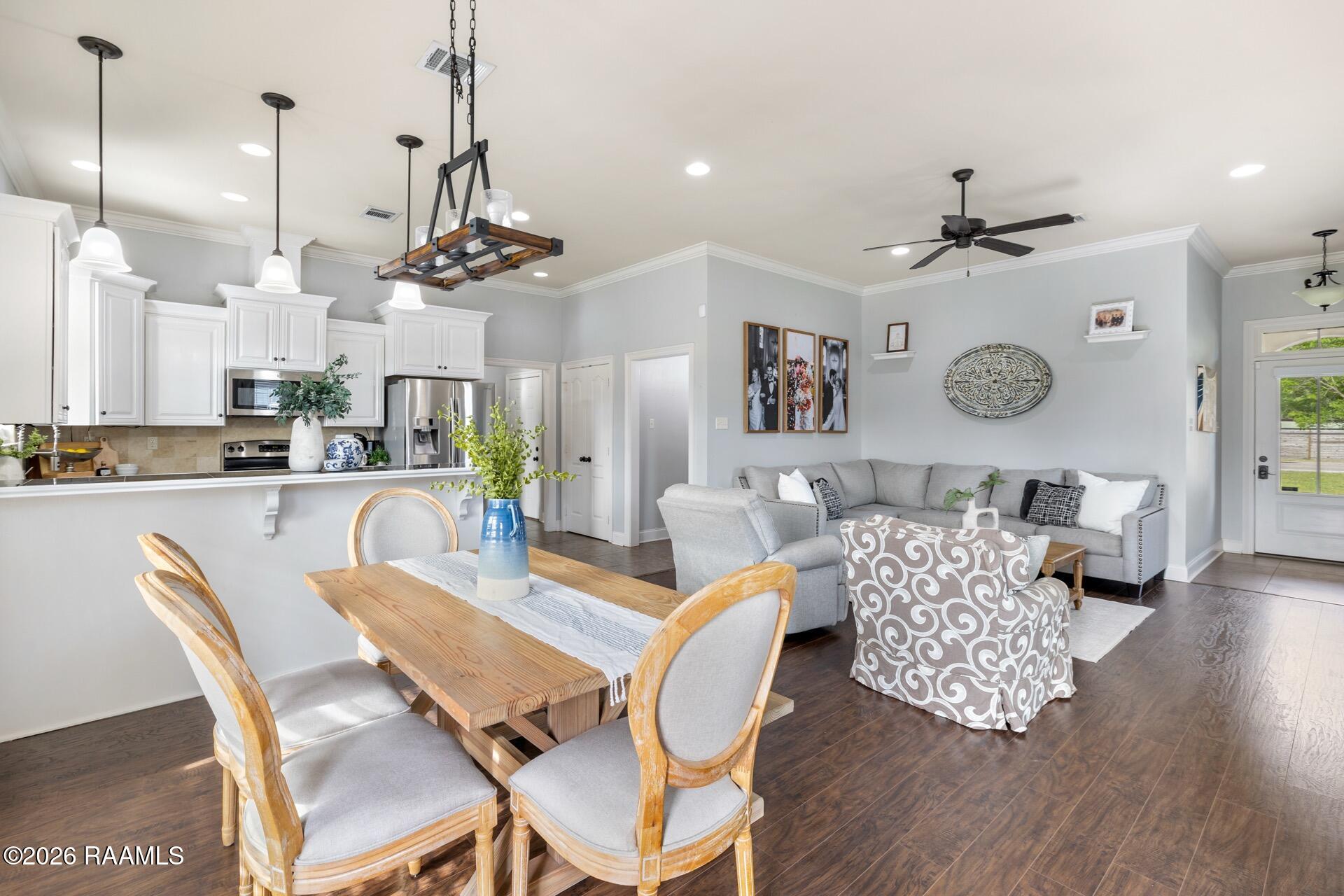 1908 Daspit Road New Iberia, LA 70563 - Photo 6 of 23 daspit-6