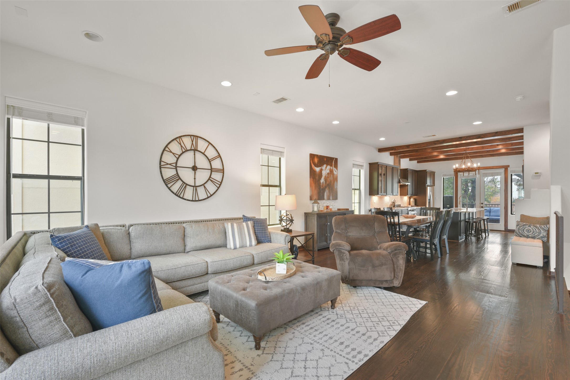 2601 Bevis Street, Unit B Houston, TX 77008 - Photo 24 of 25 Living room shares an open floor plan with dining and kitchen, ideal for entertaining.