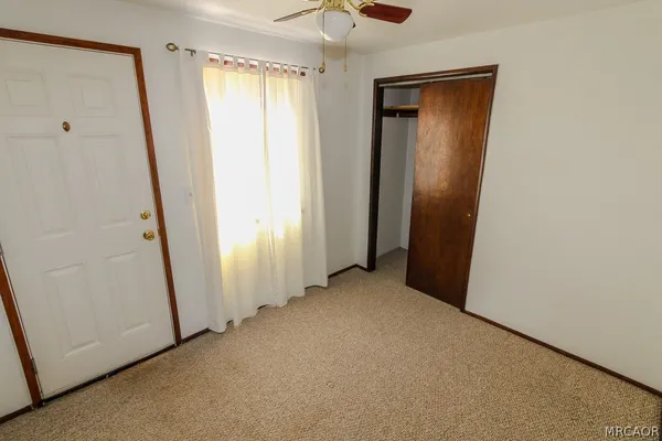 $1,550 | 595 Vista Avenue, Sugarloaf, CA 92386