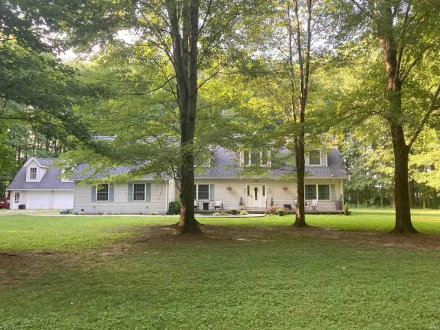 $359,000 | 682 East Pr Road North, Sullivan, IN 47882
