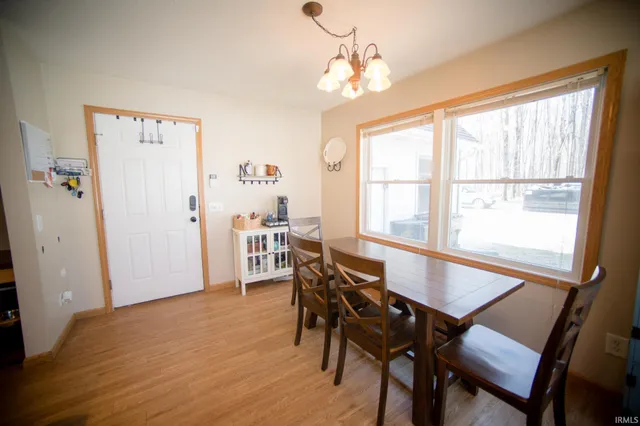 $359,000 | 682 East Pr Road North, Sullivan, IN 47882