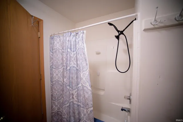 $359,000 | 682 East Pr Road North, Sullivan, IN 47882