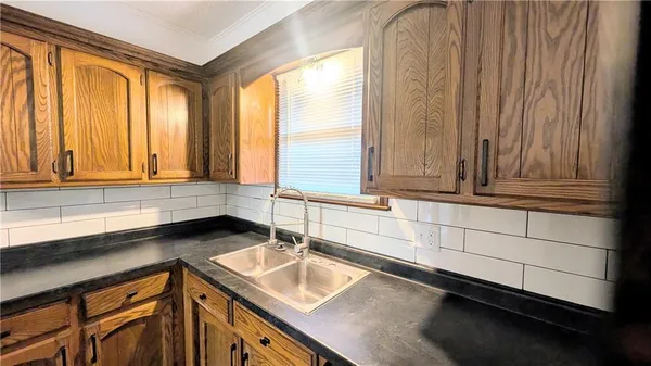 $189,900 | 201 West Hospital Road, El Dorado Springs, MO 64744