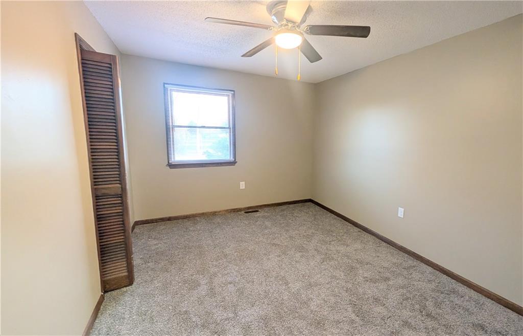 201 West Hospital Road El Dorado Springs, MO 64744 - Photo 14 of 23