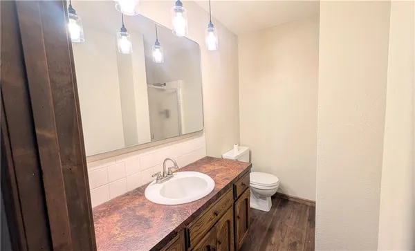 $189,900 | 201 West Hospital Road, El Dorado Springs, MO 64744