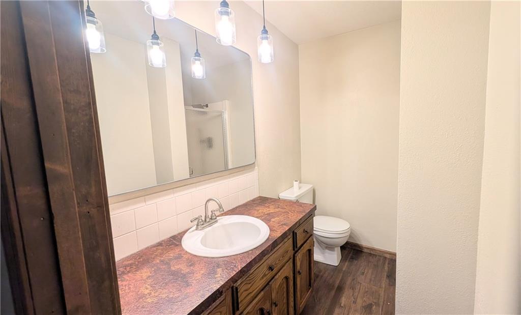 201 West Hospital Road El Dorado Springs, MO 64744 - Photo 16 of 23